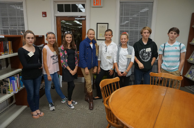 Thanks to our teen volunteers for making this a fun evening!