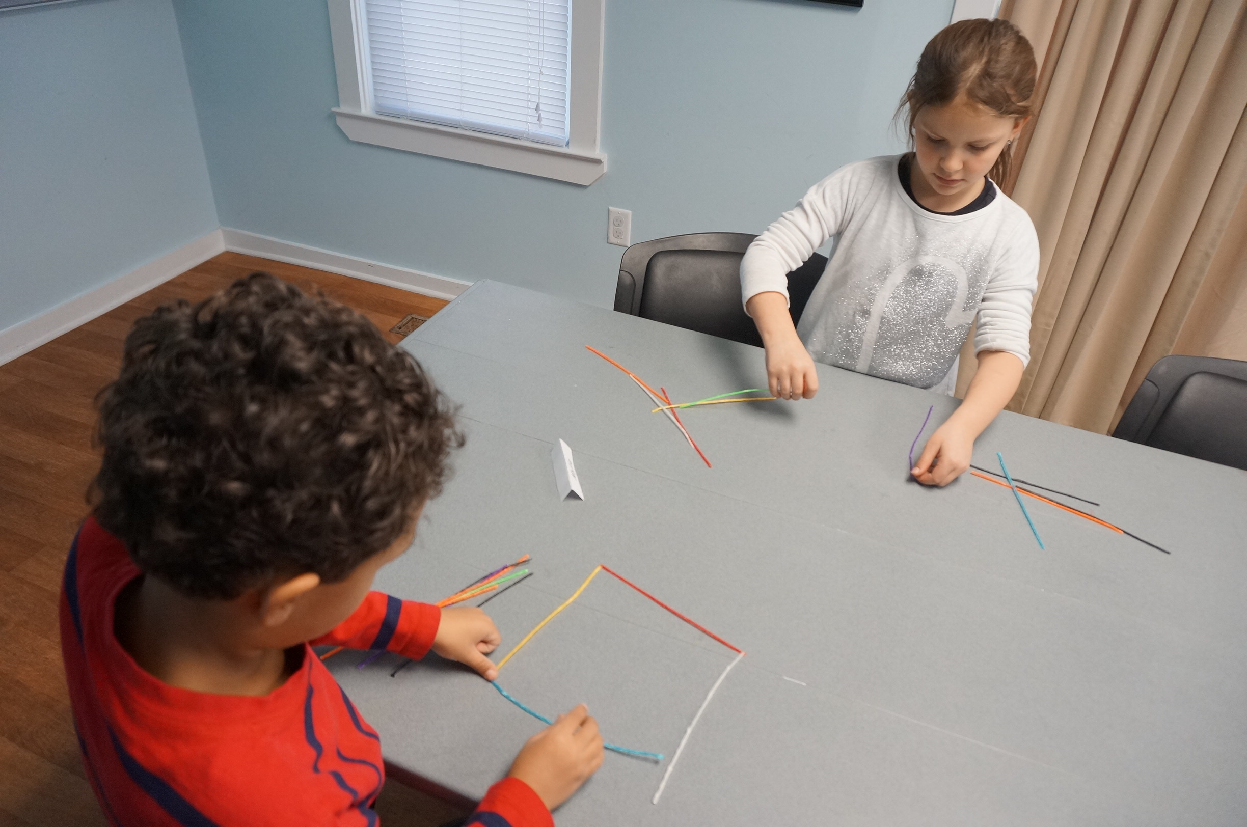 We use waxed sticks to polygons.
